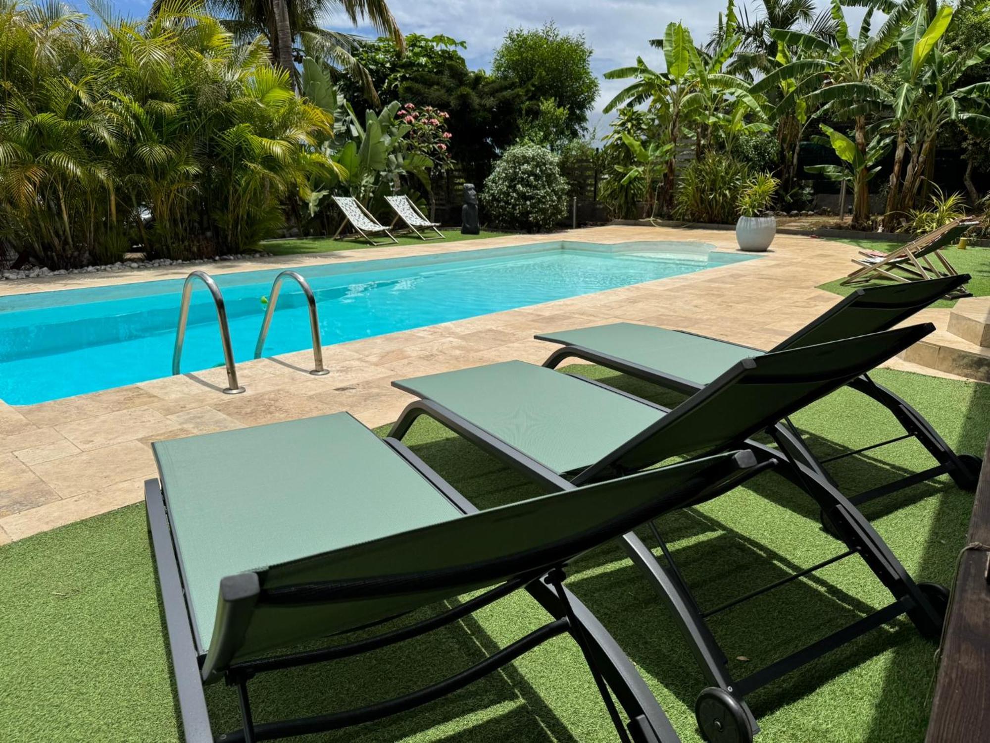 La Bananeraie Apt 35M2 Piscine Jardin Tropical Parking Prive Сен-Ле Екстер'єр фото